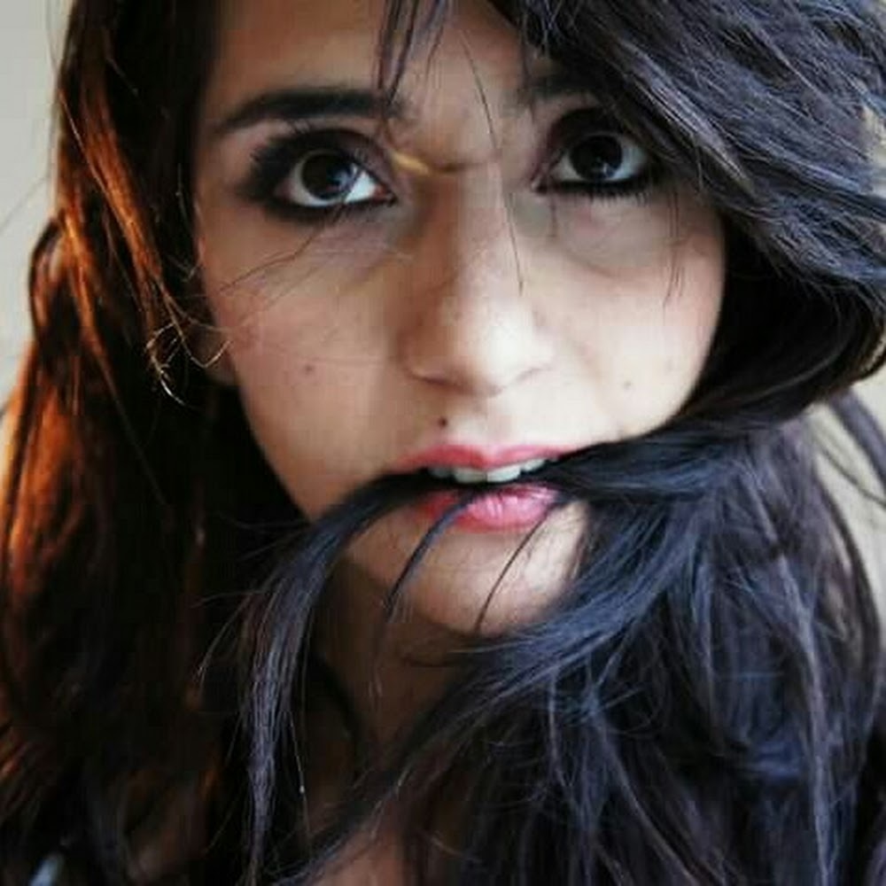 Meet your Posher, Lore